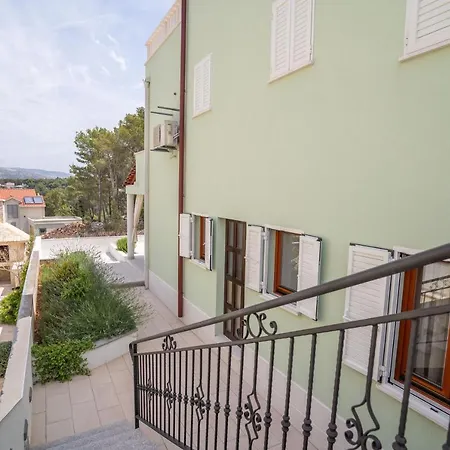 Kalinic Apartment Milna (Brac)